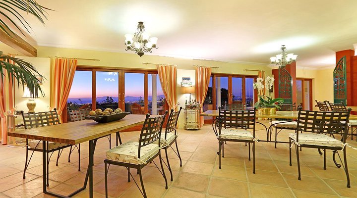 2 Night Apricot Gardens Boutique Package