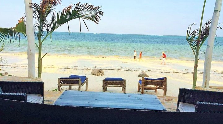 10 days Affordable Serengeti Migration & Beach Zanzibar Package