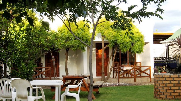 Robertson Backpackers