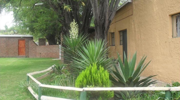 Lorraine's Guest House