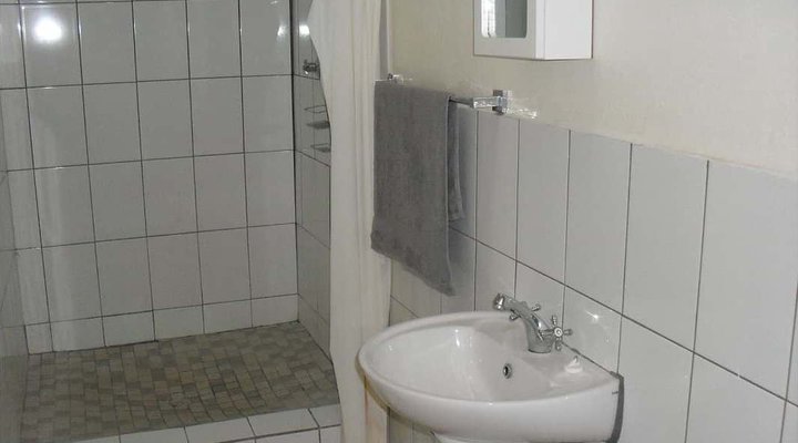 Lorraine's Guest House
