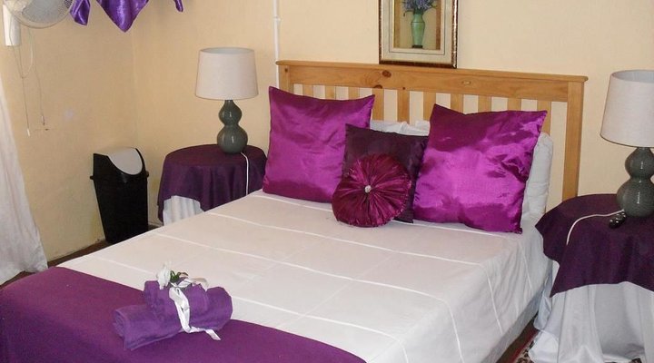 Lorraine's Guest House