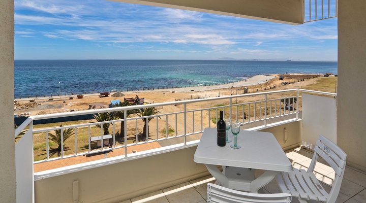 Westridge, Mouille Point. 