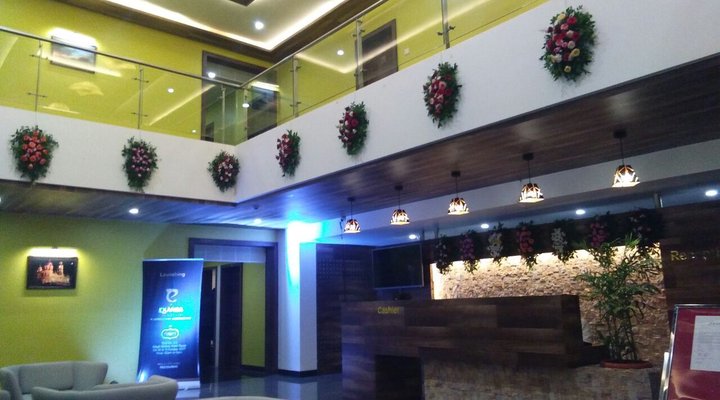 Hotel 3 Leaves