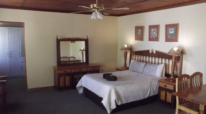 Petronella Guest House