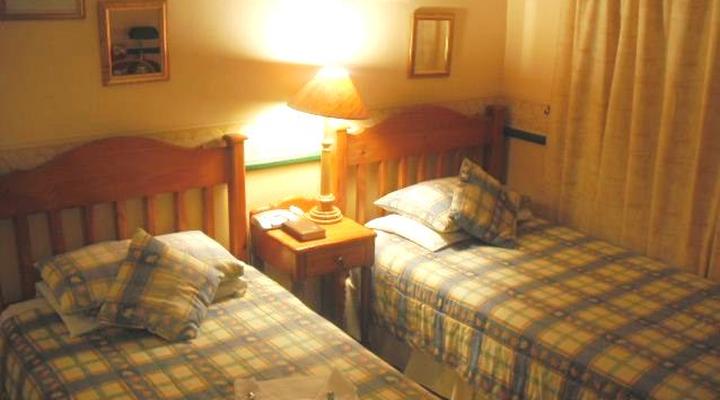 The Roost Guest Lodge