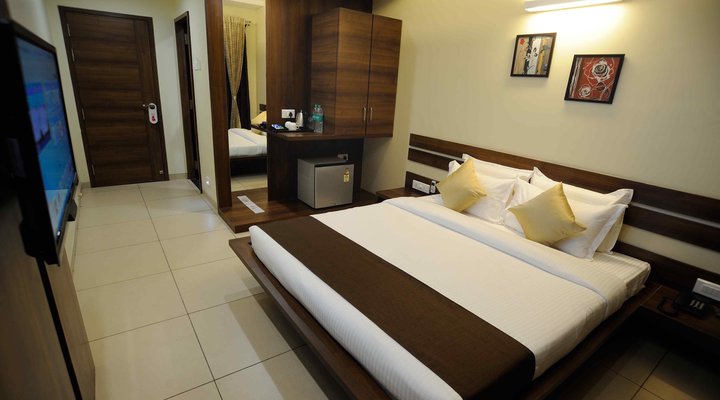 Hotel 3 Leaves