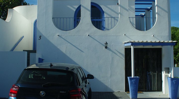 Indigo Crescent