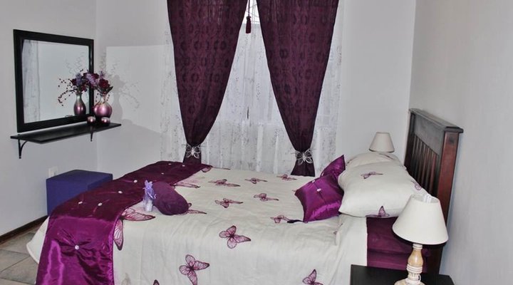 Skoenlapper Guest House