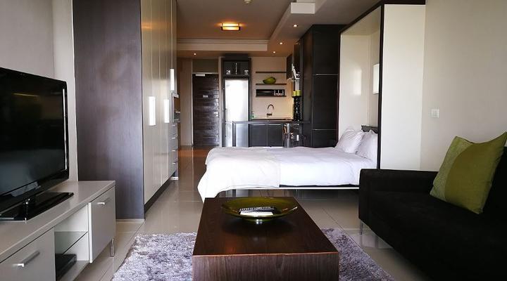 Crystal Towers Apartment Studio 1