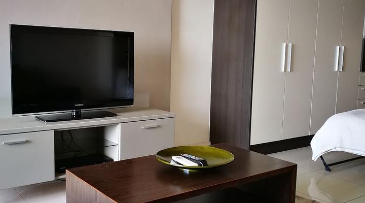 Crystal Towers Apartment Studio 1