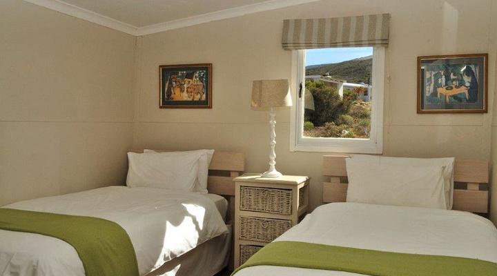 Badensfontein Cottages and Camping