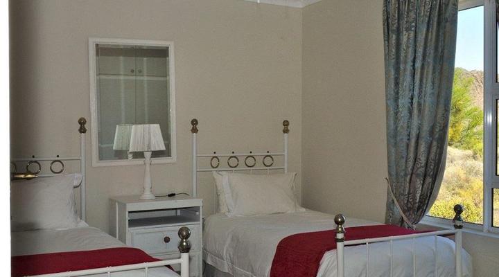 Badensfontein Cottages and Camping