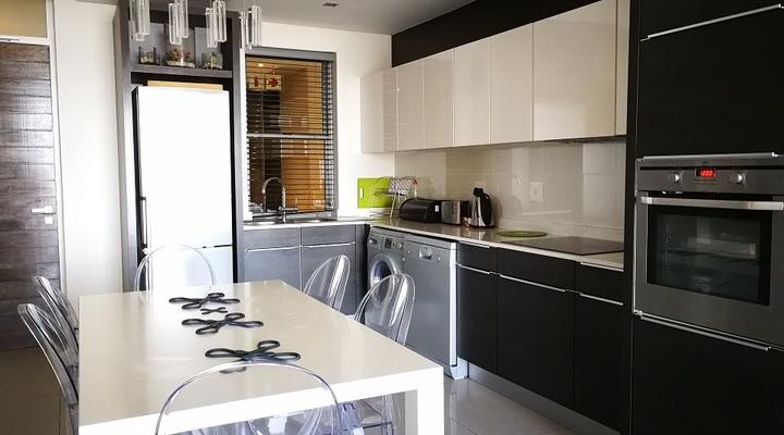 Crystal Towers 2 Bedroom