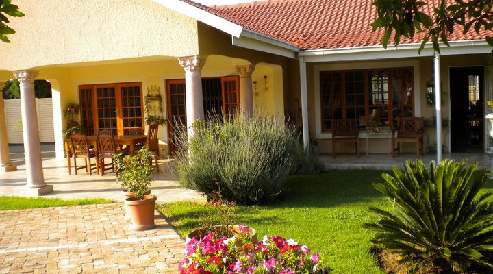 The Prince & the Pauper Guest House