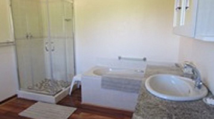 18A Eagles View House