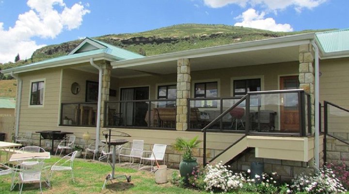 18A Eagles View House