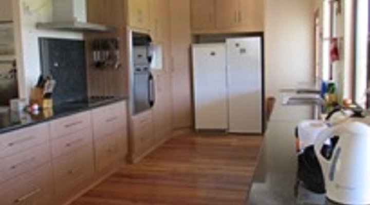 18A Eagles View House