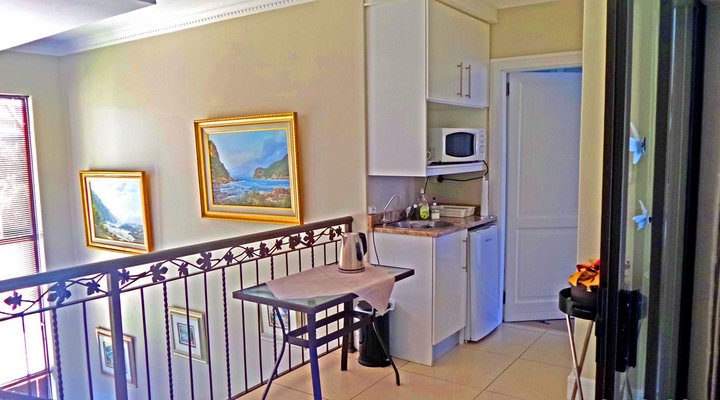 Westlake Villa