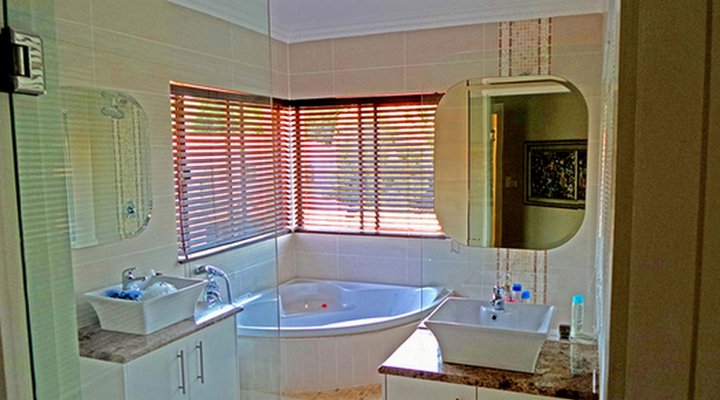 Westlake Villa