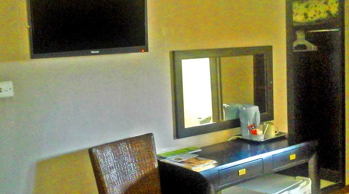 Senthaga Guest Lodge