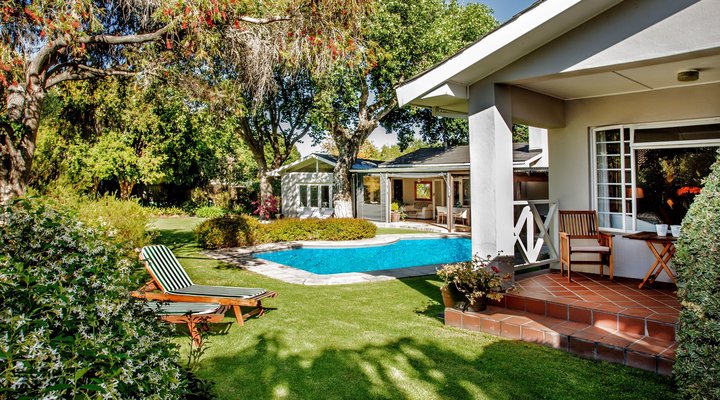 High Hedges Guesthouse