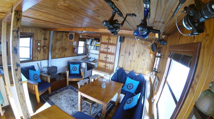 Knysna Houseboat Myrtle