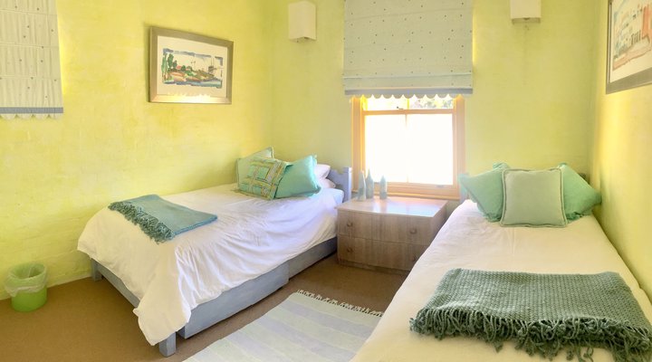 20 Akrotiri Santorini