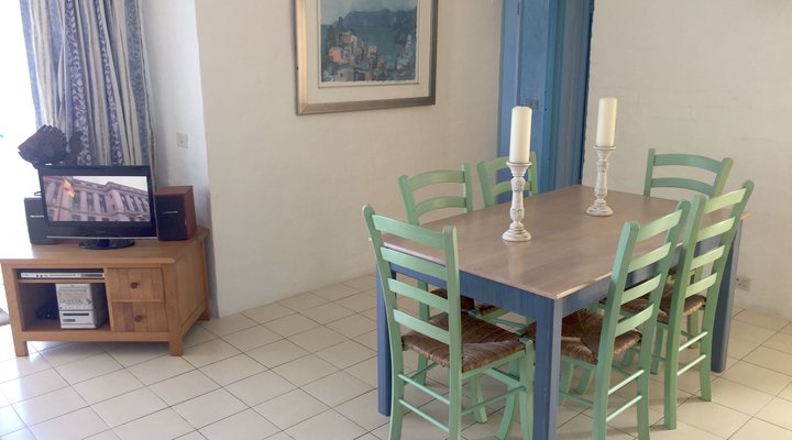 20 Akrotiri Santorini