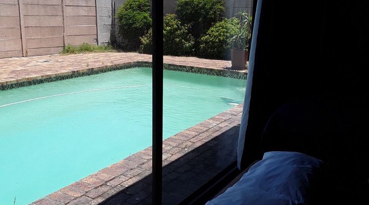 Sue's BnB in Bothasig