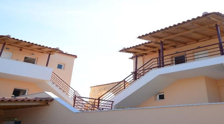 Maria's Filoxenia Suites