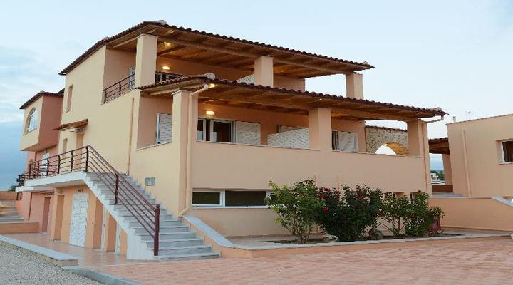 Maria's Filoxenia Suites