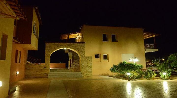 Maria's Filoxenia Suites