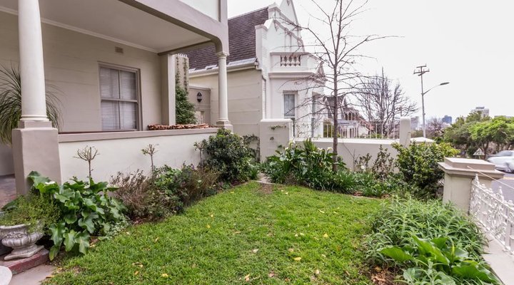 Modern Garden Studio In Cape Town Central