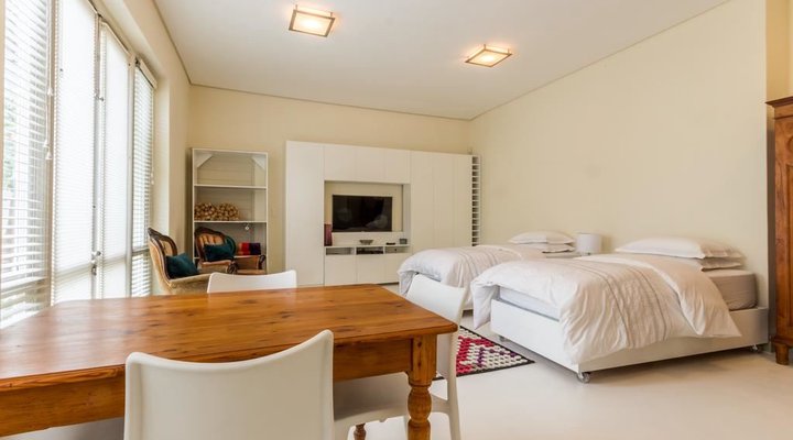 Modern Garden Studio In Cape Town Central