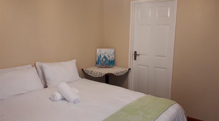 Booked Easy - Brentwood Park Near Airport 