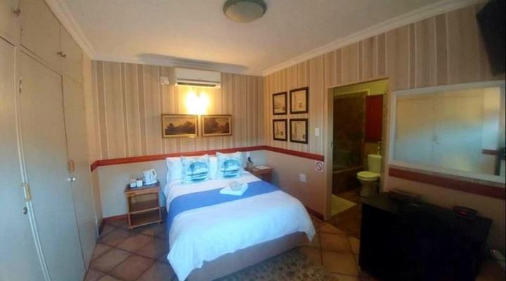 The Club House Guesthouse