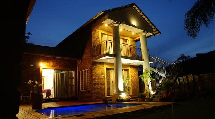 The Club House Guesthouse