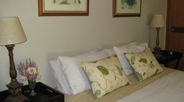 Lowlands Country House