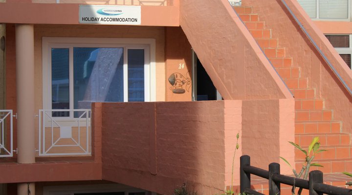 Waterside Living - Astons 14