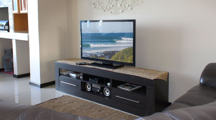 Waterside Living - Astons 14