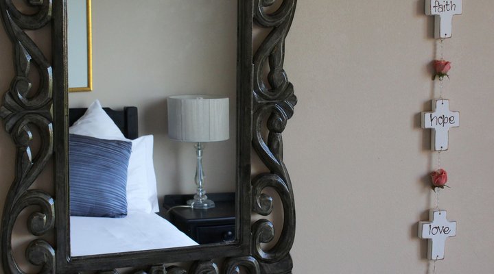 Waterside Living - Astons 14