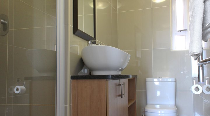 Waterside Living - Astons 14