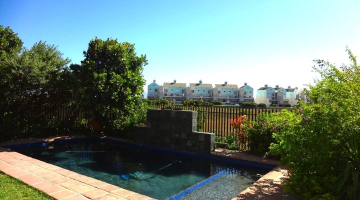 Colts Villa Apartments