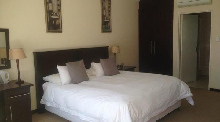 The Lazy Grape Guest Lodge & Spa