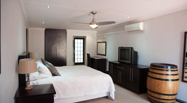 The Lazy Grape Guest Lodge & Spa