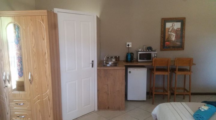 Kloofeind Guest Lodge