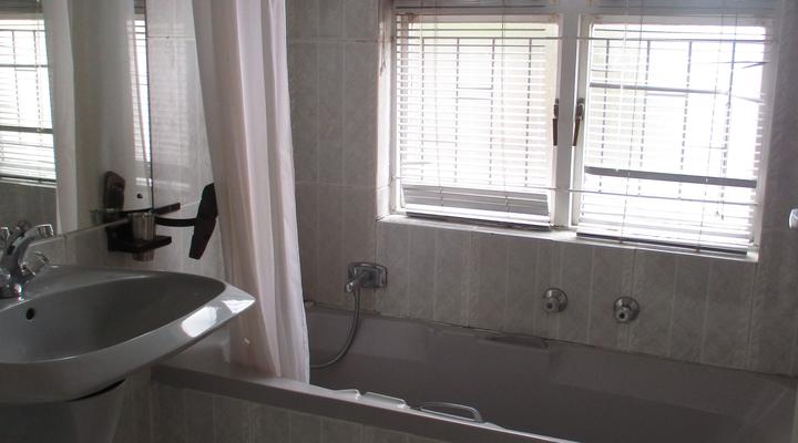 Avocet Cape Town Villa B&B