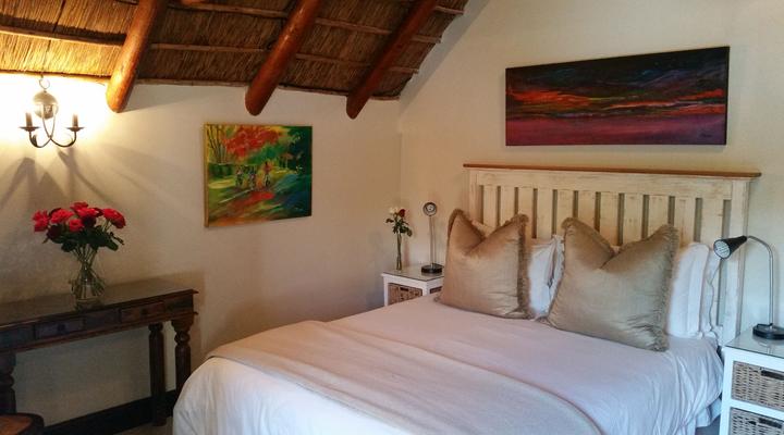 Constantia Thatch Lodge