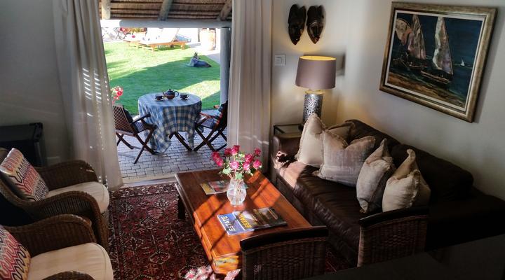 Constantia Thatch Lodge